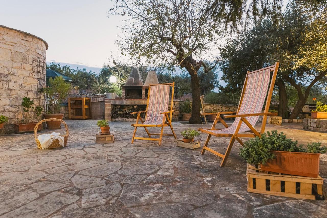 Trulli Country House Carla'S Secret กัสเตลลานา กรอตเต ภายนอก รูปภาพ