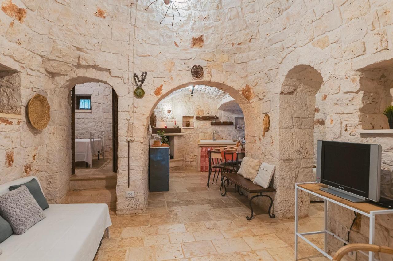 Trulli Country House Carla'S Secret กัสเตลลานา กรอตเต ภายนอก รูปภาพ